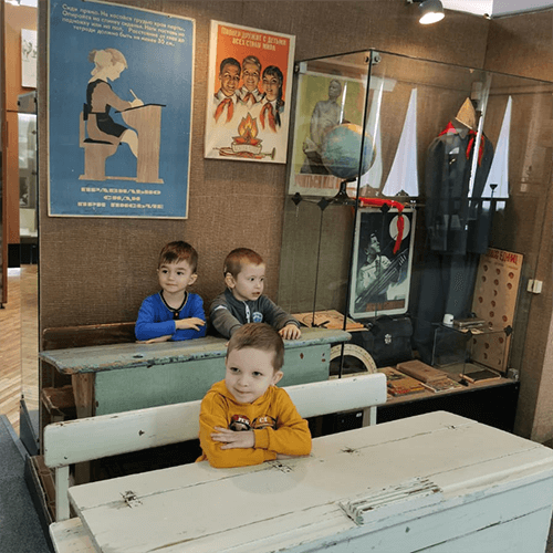 Сурдопедагоги и дети, проходящие слухоречевую реабилитацию в клинике «МастерСлух», посетили ставропольский музей-заповедник
